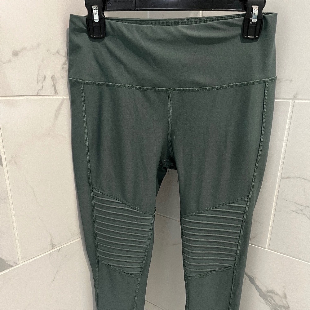 Hunter Green Leggings